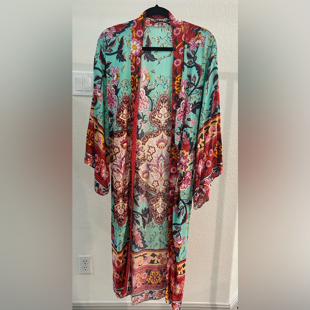 Floral Kimono with Vibrant Patterns